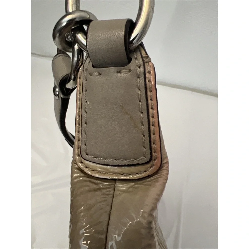 Coach Kristin Patent‎ Leather Hobo 19299 Shoulder Bag Purse Tan Taupe 13 X 10